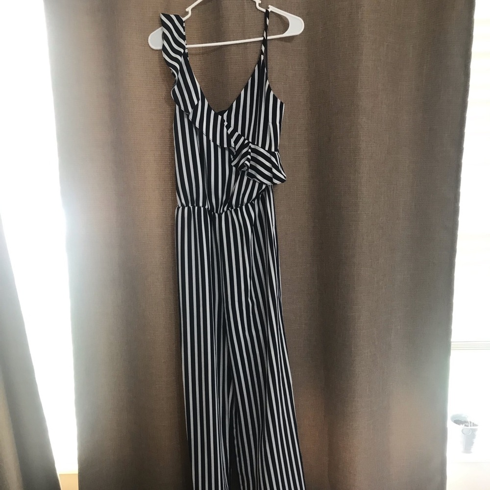 Bar lll Navy Blue and White Jumpsuit